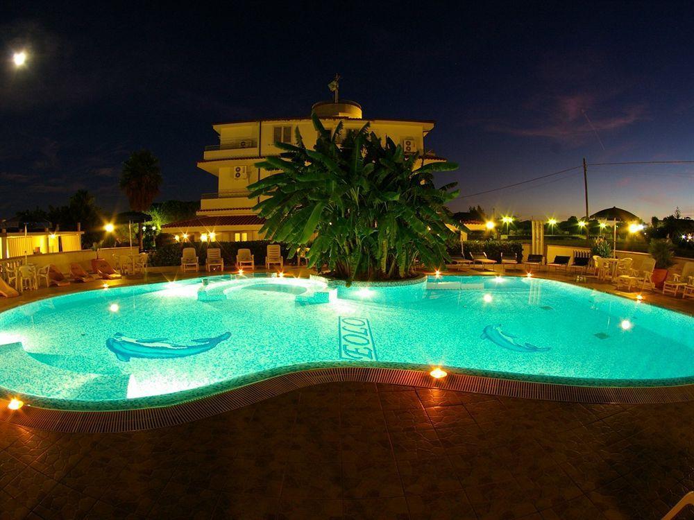 Hotel Eolo Capo Vaticano Exterior photo